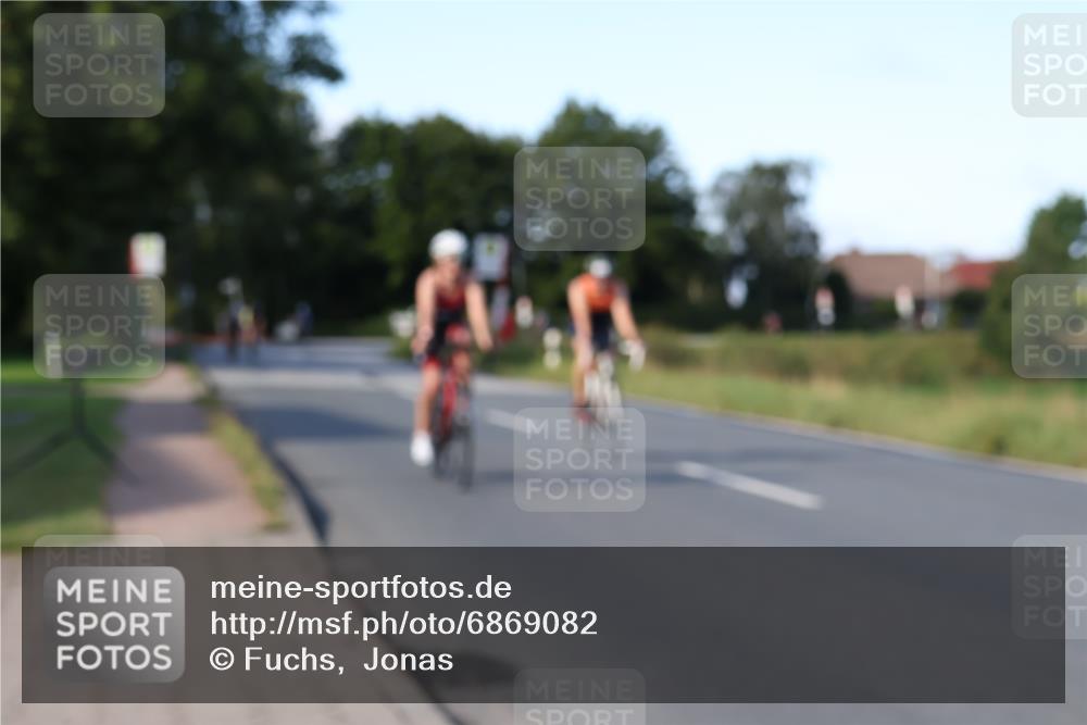 25.08.2024 - Elbe Triathlon Hamburg Fuchs,  Jonas http://msf.ph/oto/6869082 25.08.2024 09:31:47 Radfahren 200, 373, 397, 219, 350, 124, 147, 133, 469 meine-sportfotos.de