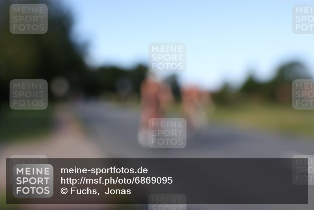 25.08.2024 - Elbe Triathlon Hamburg Fuchs,  Jonas http://msf.ph/oto/6869095 25.08.2024 09:31:48 Radfahren 200, 373, 397, 219, 350, 124, 147, 133, 469 meine-sportfotos.de