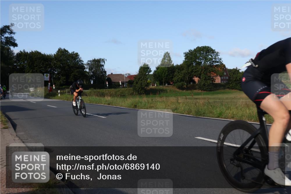 25.08.2024 - Elbe Triathlon Hamburg Fuchs,  Jonas http://msf.ph/oto/6869140 25.08.2024 09:31:52 Radfahren 219, 350, 124, 147, 133, 469, 175, 321, 356, 139 meine-sportfotos.de