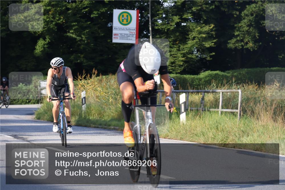 25.08.2024 - Elbe Triathlon Hamburg Fuchs,  Jonas http://msf.ph/oto/6869206 25.08.2024 09:32:00 Radfahren 175, 321, 356, 139, 396, 229, 423, 206, 345 meine-sportfotos.de