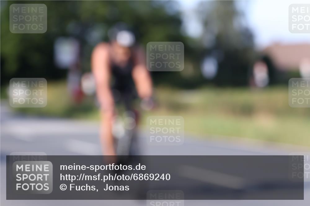 25.08.2024 - Elbe Triathlon Hamburg Fuchs,  Jonas http://msf.ph/oto/6869240 25.08.2024 09:32:02 Radfahren 175, 321, 356, 139, 396, 229, 423, 206, 345, 391 meine-sportfotos.de