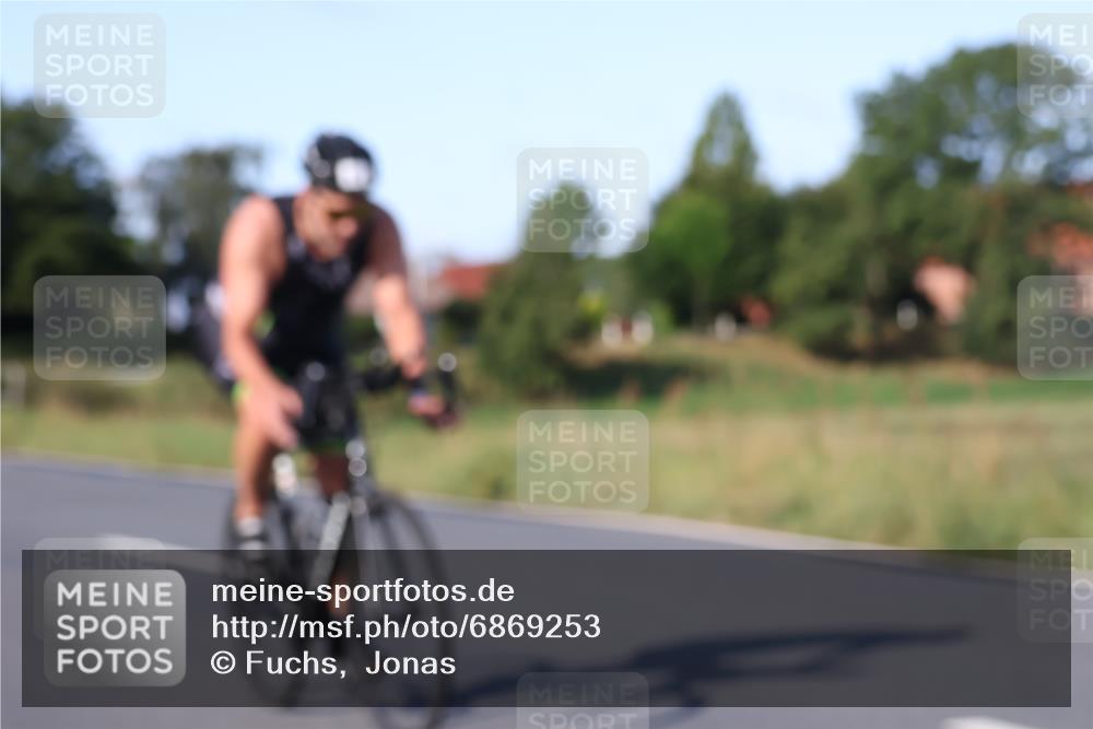 25.08.2024 - Elbe Triathlon Hamburg Fuchs,  Jonas http://msf.ph/oto/6869253 25.08.2024 09:32:03 Radfahren 396, 229, 423, 206, 345, 391 meine-sportfotos.de