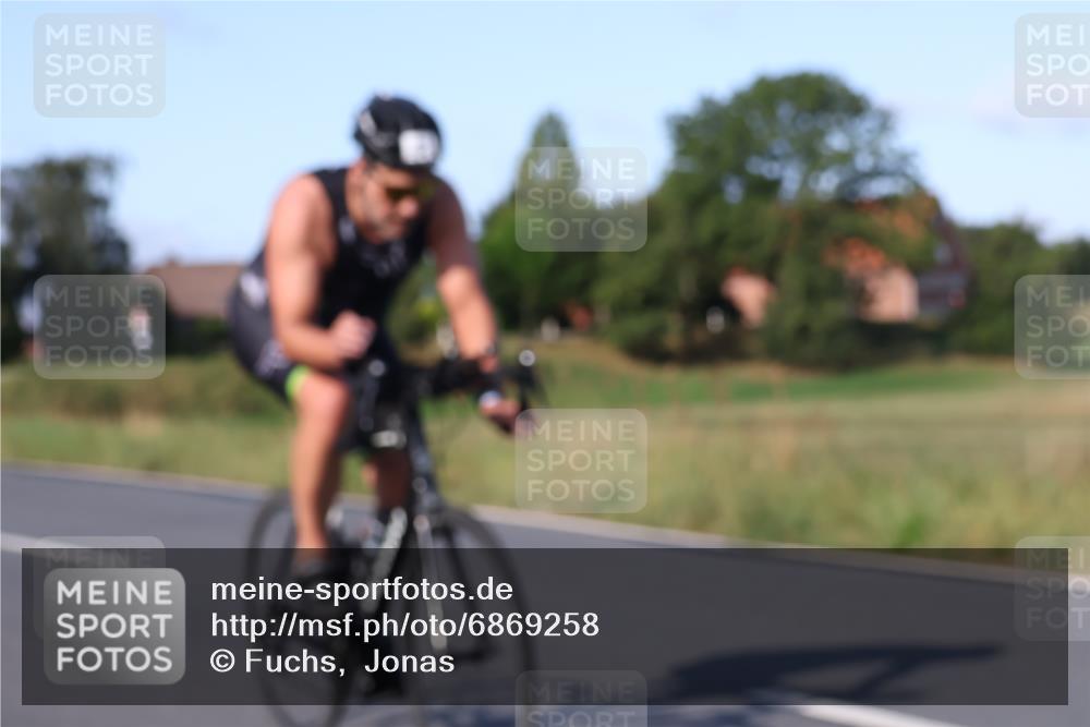 25.08.2024 - Elbe Triathlon Hamburg Fuchs,  Jonas http://msf.ph/oto/6869258 25.08.2024 09:32:03 Radfahren 396, 229, 423, 206, 345, 391 meine-sportfotos.de