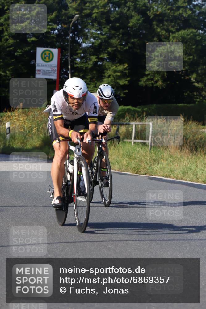 25.08.2024 - Elbe Triathlon Hamburg Fuchs,  Jonas http://msf.ph/oto/6869357 25.08.2024 09:32:17 Radfahren 59, 73, 99, 339, 107 meine-sportfotos.de