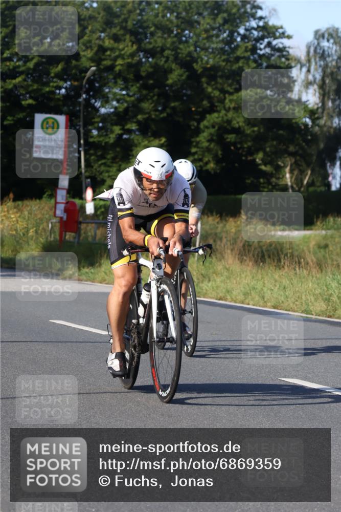 25.08.2024 - Elbe Triathlon Hamburg Fuchs,  Jonas http://msf.ph/oto/6869359 25.08.2024 09:32:17 Radfahren 59, 73, 99, 339, 107 meine-sportfotos.de