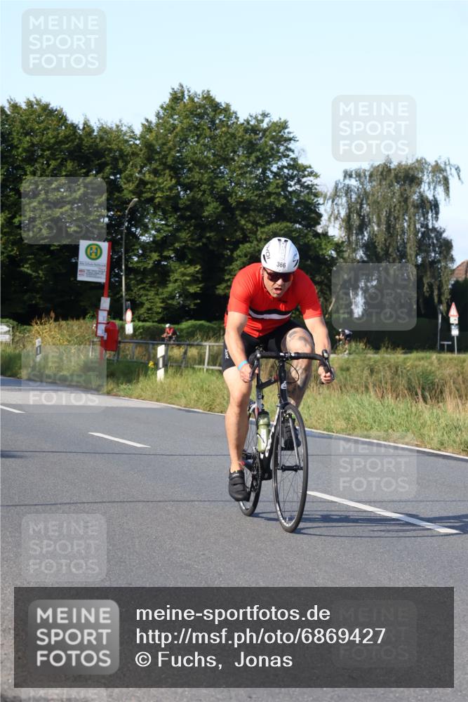 25.08.2024 - Elbe Triathlon Hamburg Fuchs,  Jonas http://msf.ph/oto/6869427 25.08.2024 09:32:24 Radfahren 339, 107, 366 meine-sportfotos.de