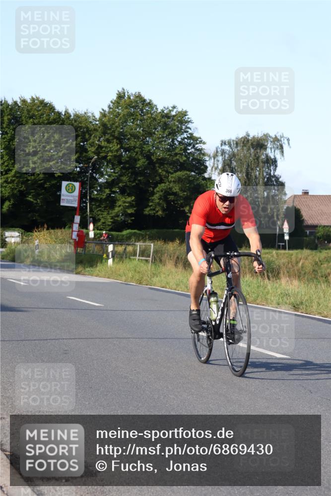 25.08.2024 - Elbe Triathlon Hamburg Fuchs,  Jonas http://msf.ph/oto/6869430 25.08.2024 09:32:24 Radfahren 339, 107, 366 meine-sportfotos.de