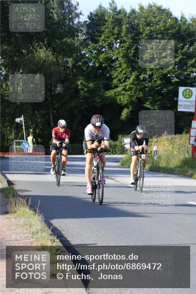 25.08.2024 - Elbe Triathlon Hamburg Fuchs,  Jonas http://msf.ph/oto/6869472 25.08.2024 09:32:33 Radfahren 127, 118, 164, 445 meine-sportfotos.de