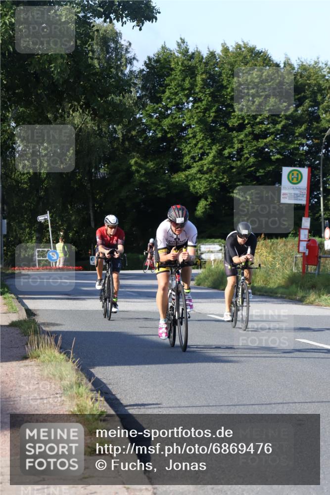 25.08.2024 - Elbe Triathlon Hamburg Fuchs,  Jonas http://msf.ph/oto/6869476 25.08.2024 09:32:33 Radfahren 127, 118, 164, 445 meine-sportfotos.de