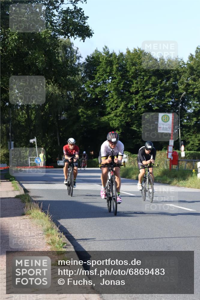 25.08.2024 - Elbe Triathlon Hamburg Fuchs,  Jonas http://msf.ph/oto/6869483 25.08.2024 09:32:33 Radfahren 127, 118, 164, 445 meine-sportfotos.de