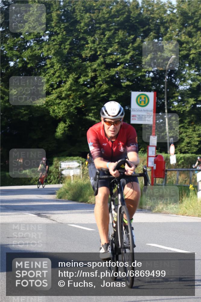 25.08.2024 - Elbe Triathlon Hamburg Fuchs,  Jonas http://msf.ph/oto/6869499 25.08.2024 09:32:35 Radfahren 127, 118, 164, 445 meine-sportfotos.de