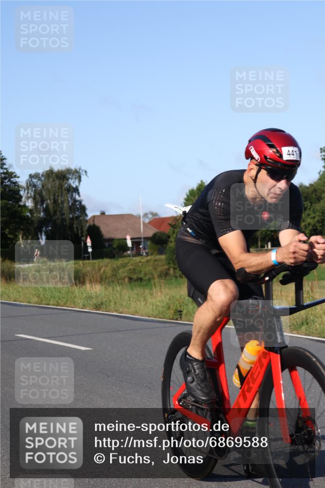 25.08.2024 - Elbe Triathlon Hamburg Fuchs,  Jonas http://msf.ph/oto/6869588 25.08.2024 09:32:43 Radfahren 441, 177 meine-sportfotos.de