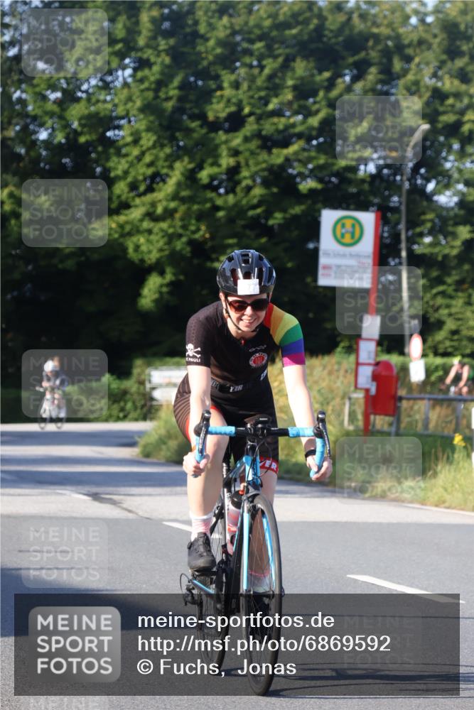 25.08.2024 - Elbe Triathlon Hamburg Fuchs,  Jonas http://msf.ph/oto/6869592 25.08.2024 09:32:45 Radfahren 441, 177 meine-sportfotos.de