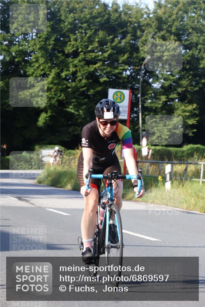 25.08.2024 - Elbe Triathlon Hamburg Fuchs,  Jonas http://msf.ph/oto/6869597 25.08.2024 09:32:45 Radfahren 441, 177 meine-sportfotos.de