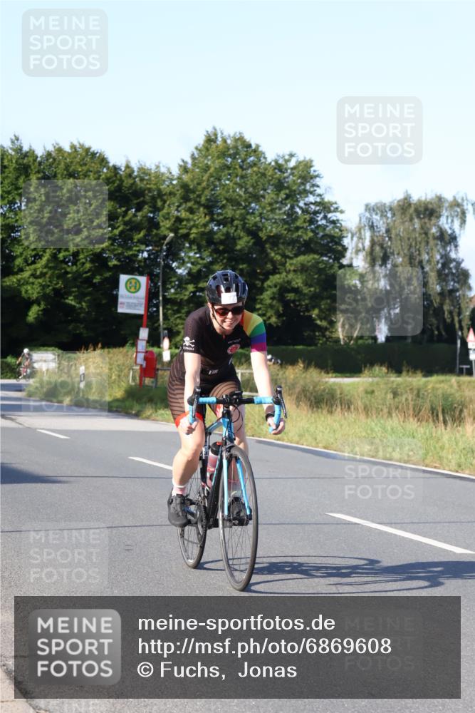 25.08.2024 - Elbe Triathlon Hamburg Fuchs,  Jonas http://msf.ph/oto/6869608 25.08.2024 09:32:45 Radfahren 441, 177 meine-sportfotos.de