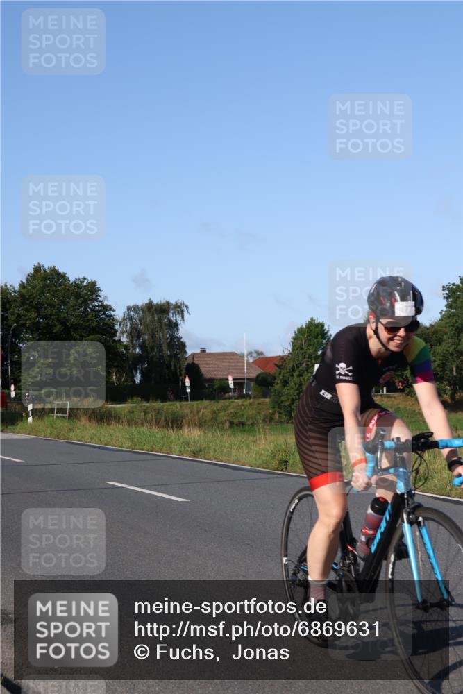25.08.2024 - Elbe Triathlon Hamburg Fuchs,  Jonas http://msf.ph/oto/6869631 25.08.2024 09:32:46 Radfahren 441, 177 meine-sportfotos.de