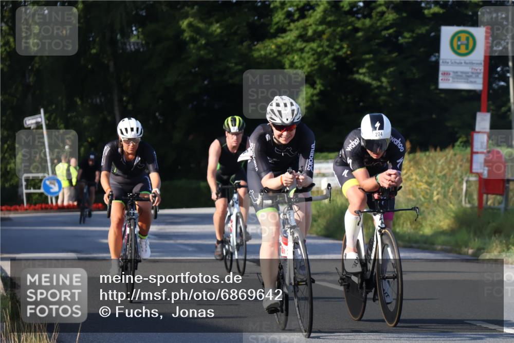 25.08.2024 - Elbe Triathlon Hamburg Fuchs,  Jonas http://msf.ph/oto/6869642 25.08.2024 09:32:53 Radfahren 274, 144, 146, 393 meine-sportfotos.de