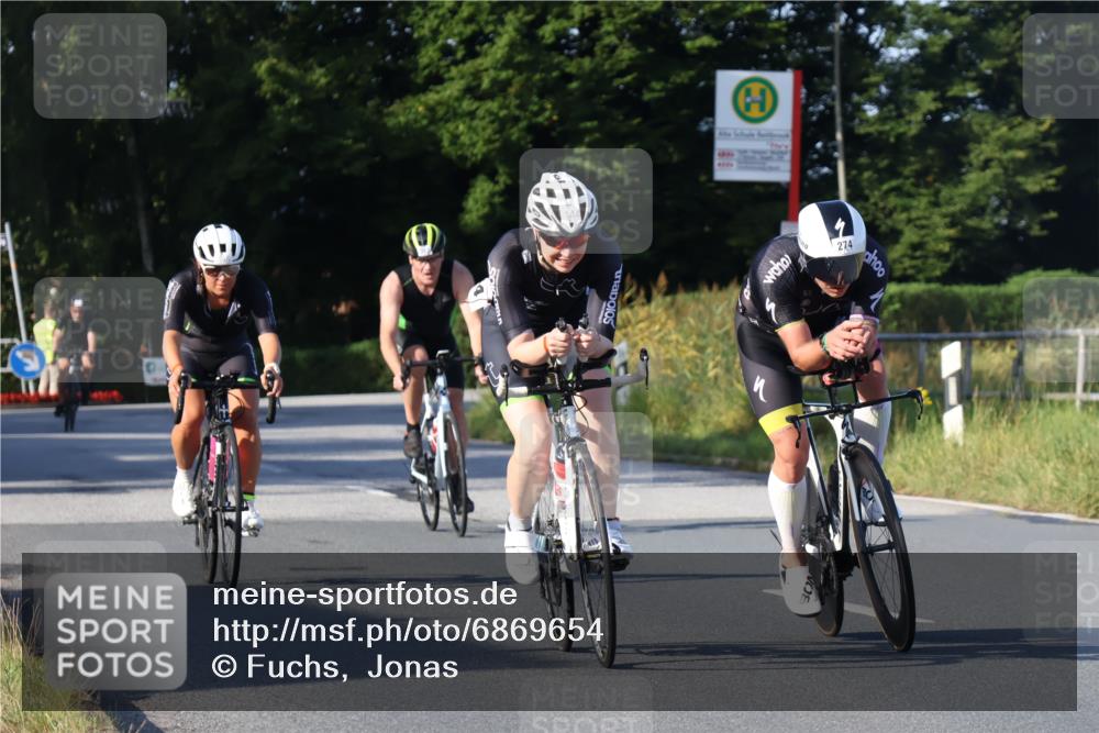 25.08.2024 - Elbe Triathlon Hamburg Fuchs,  Jonas http://msf.ph/oto/6869654 25.08.2024 09:32:53 Radfahren 274, 144, 146, 393 meine-sportfotos.de