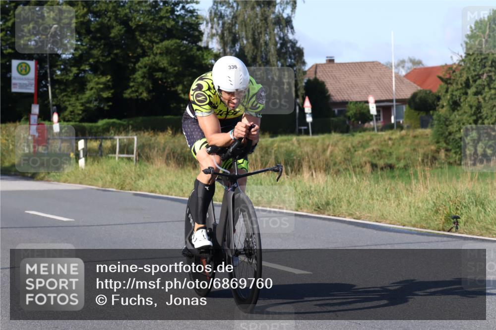25.08.2024 - Elbe Triathlon Hamburg Fuchs,  Jonas http://msf.ph/oto/6869760 25.08.2024 09:33:08 Radfahren 336 meine-sportfotos.de