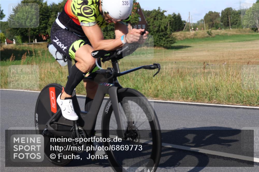 25.08.2024 - Elbe Triathlon Hamburg Fuchs,  Jonas http://msf.ph/oto/6869773 25.08.2024 09:33:08 Radfahren 336 meine-sportfotos.de