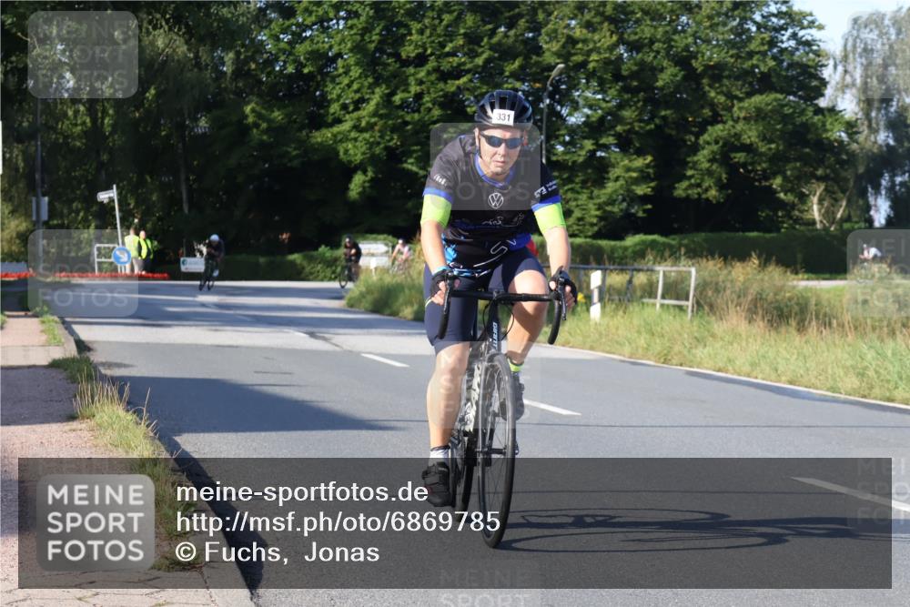 25.08.2024 - Elbe Triathlon Hamburg Fuchs,  Jonas http://msf.ph/oto/6869785 25.08.2024 09:33:16 Radfahren 331, 172, 313 meine-sportfotos.de