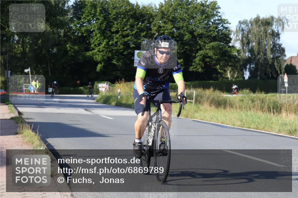25.08.2024 - Elbe Triathlon Hamburg Fuchs,  Jonas http://msf.ph/oto/6869789 25.08.2024 09:33:16 Radfahren 331, 172, 313 meine-sportfotos.de