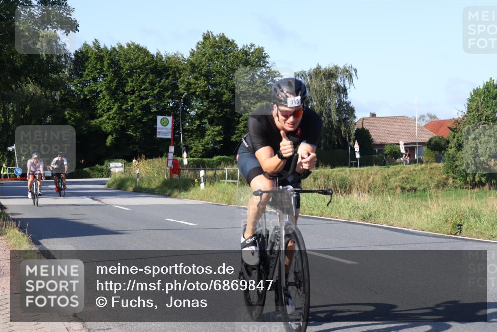 25.08.2024 - Elbe Triathlon Hamburg Fuchs,  Jonas http://msf.ph/oto/6869847 25.08.2024 09:33:23 Radfahren 172, 313, 108, 364 meine-sportfotos.de