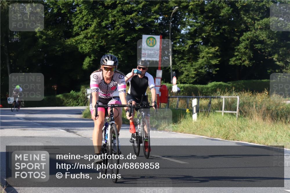 25.08.2024 - Elbe Triathlon Hamburg Fuchs,  Jonas http://msf.ph/oto/6869858 25.08.2024 09:33:25 Radfahren 172, 313, 108, 364 meine-sportfotos.de