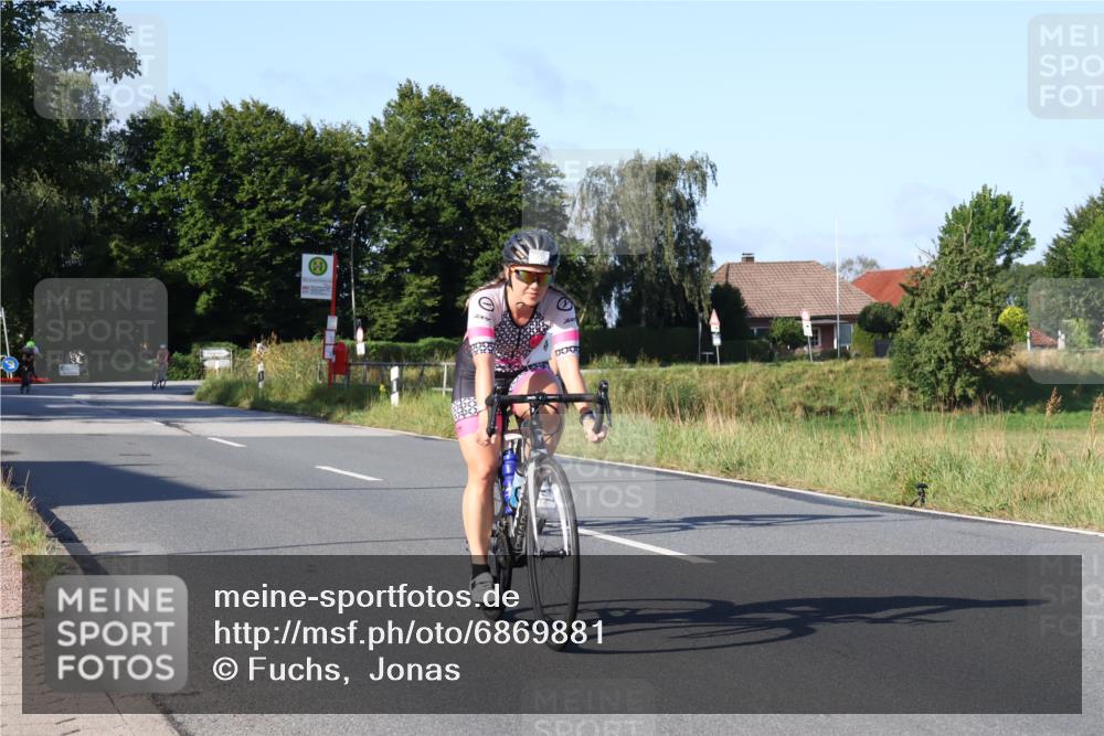 25.08.2024 - Elbe Triathlon Hamburg Fuchs,  Jonas http://msf.ph/oto/6869881 25.08.2024 09:33:26 Radfahren 172, 313, 108, 364, 486, 353 meine-sportfotos.de
