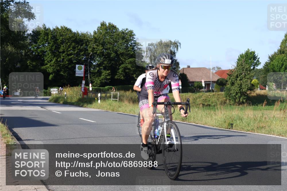 25.08.2024 - Elbe Triathlon Hamburg Fuchs,  Jonas http://msf.ph/oto/6869888 25.08.2024 09:33:26 Radfahren 172, 313, 108, 364, 486, 353 meine-sportfotos.de