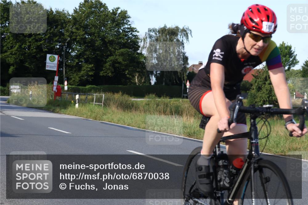 25.08.2024 - Elbe Triathlon Hamburg Fuchs,  Jonas http://msf.ph/oto/6870038 25.08.2024 09:33:38 Radfahren 486, 353, 323, 181, 316, 326, 156, 126 meine-sportfotos.de
