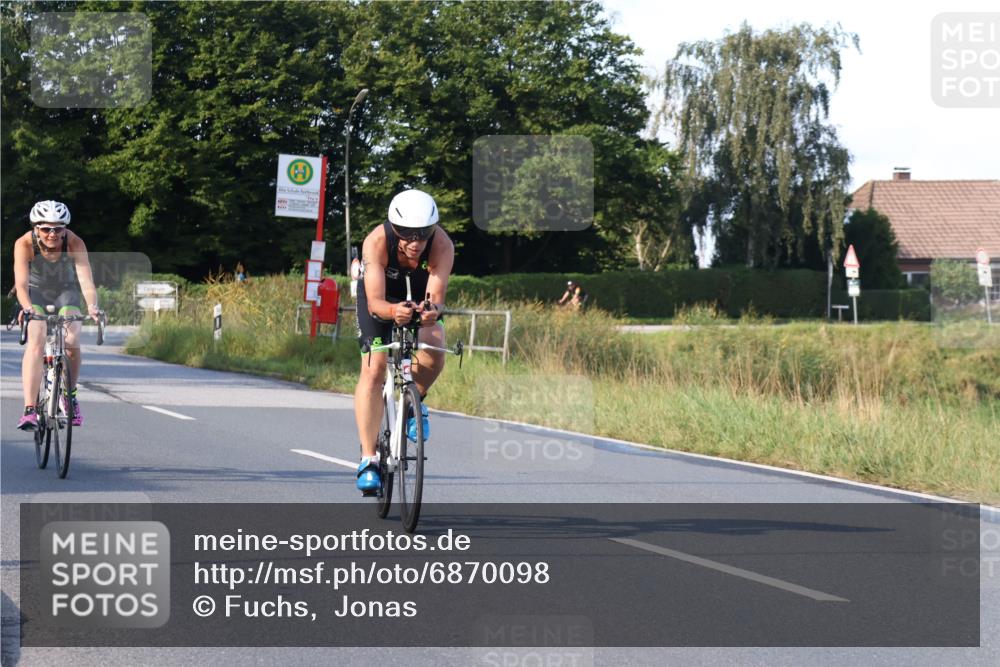 25.08.2024 - Elbe Triathlon Hamburg Fuchs,  Jonas http://msf.ph/oto/6870098 25.08.2024 09:33:43 Radfahren 181, 316, 326, 156, 126, 228, 352 meine-sportfotos.de