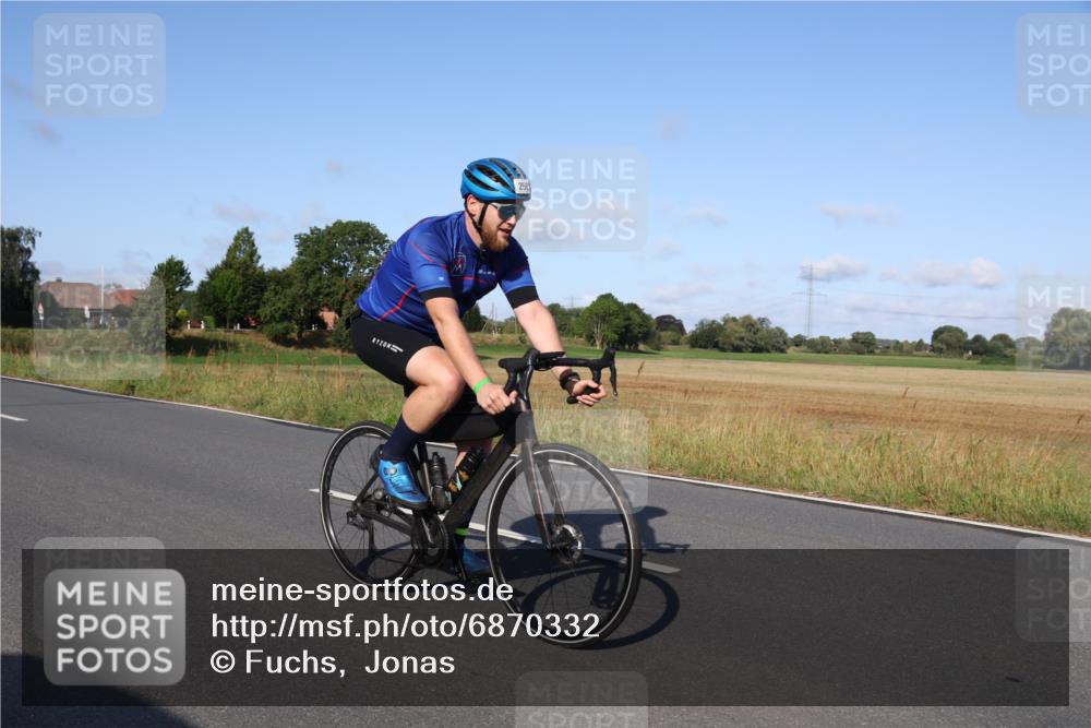 25.08.2024 - Elbe Triathlon Hamburg Fuchs,  Jonas http://msf.ph/oto/6870332 25.08.2024 09:33:58 Radfahren 234, 53, 256 meine-sportfotos.de