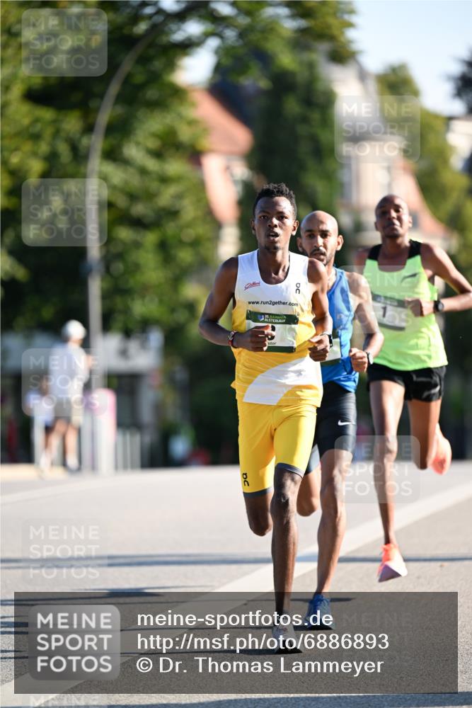 01.09.2024 - BARMER Alsterlauf Dr. Thomas Lammeyer http://msf.ph/oto/6886893 01.09.2024 09:16:23 Laufen 2, 35 meine-sportfotos.de