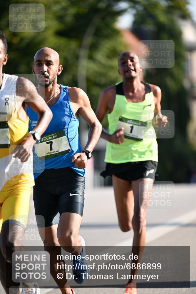 01.09.2024 - BARMER Alsterlauf Dr. Thomas Lammeyer http://msf.ph/oto/6886899 01.09.2024 09:16:24 Laufen 35 meine-sportfotos.de