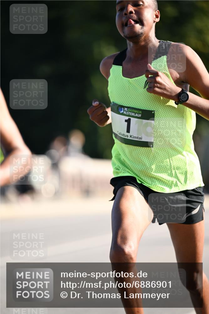 01.09.2024 - BARMER Alsterlauf Dr. Thomas Lammeyer http://msf.ph/oto/6886901 01.09.2024 09:16:25 Laufen 35, 10 meine-sportfotos.de