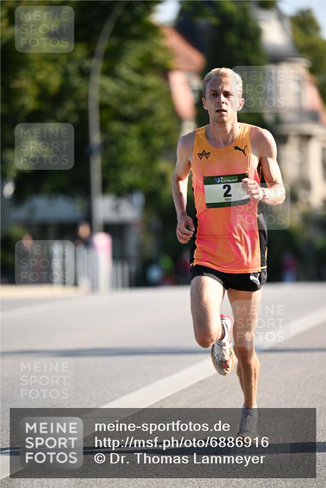 01.09.2024 - BARMER Alsterlauf Dr. Thomas Lammeyer http://msf.ph/oto/6886916 01.09.2024 09:16:43 Laufen 35, 2, 37 meine-sportfotos.de