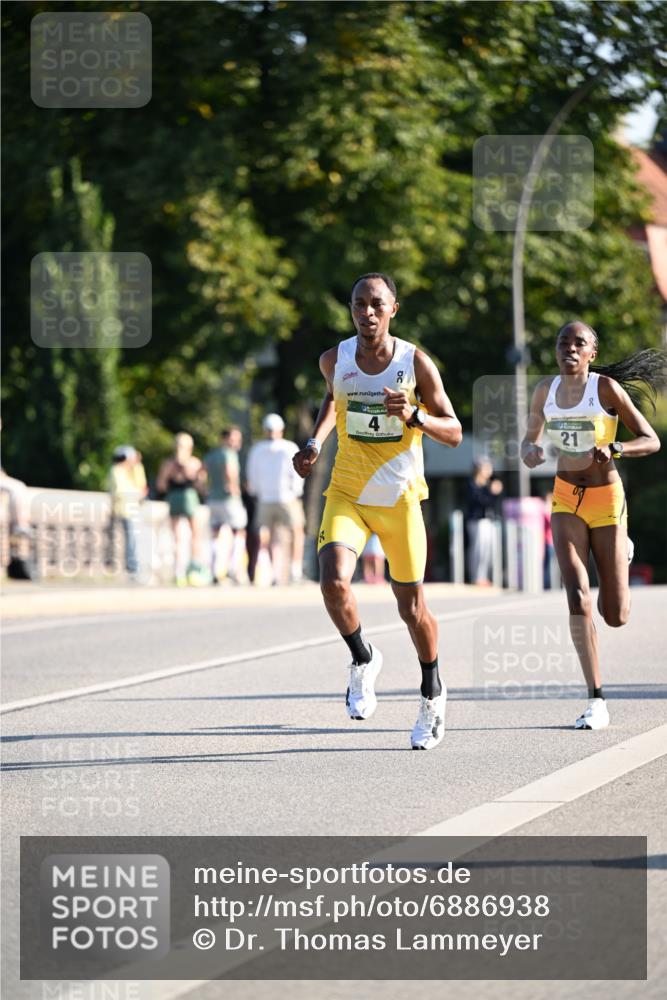 01.09.2024 - BARMER Alsterlauf Dr. Thomas Lammeyer http://msf.ph/oto/6886938 01.09.2024 09:17:20 Laufen 2, 21 meine-sportfotos.de