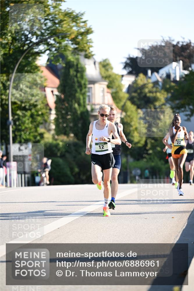 01.09.2024 - BARMER Alsterlauf Dr. Thomas Lammeyer http://msf.ph/oto/6886961 01.09.2024 09:17:38 Laufen 22, 12 meine-sportfotos.de
