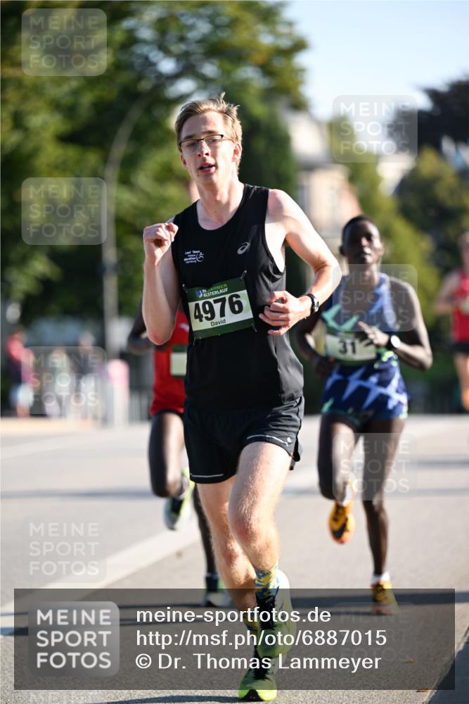 01.09.2024 - BARMER Alsterlauf Dr. Thomas Lammeyer http://msf.ph/oto/6887015 01.09.2024 09:17:49 Laufen 4976 meine-sportfotos.de
