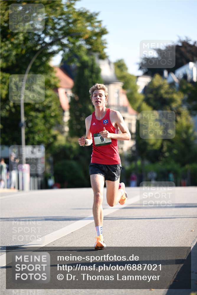 01.09.2024 - BARMER Alsterlauf Dr. Thomas Lammeyer http://msf.ph/oto/6887021 01.09.2024 09:17:51 Laufen 6 meine-sportfotos.de