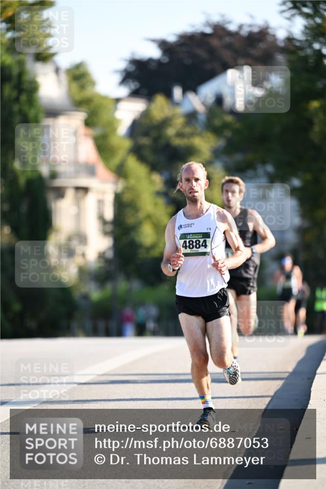 01.09.2024 - BARMER Alsterlauf Dr. Thomas Lammeyer http://msf.ph/oto/6887053 01.09.2024 09:18:11 Laufen 4884 meine-sportfotos.de
