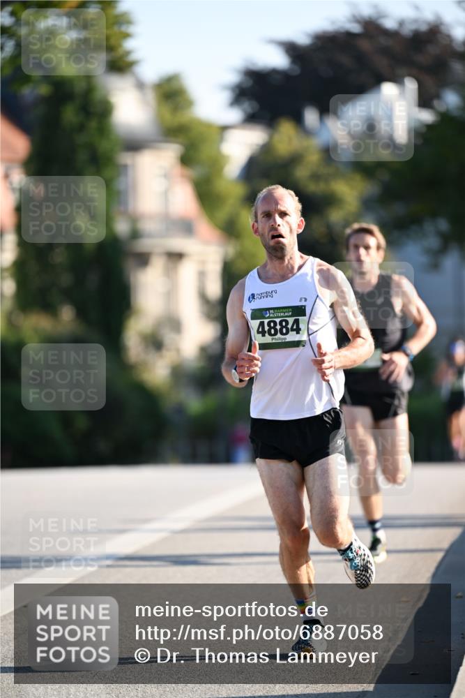 01.09.2024 - BARMER Alsterlauf Dr. Thomas Lammeyer http://msf.ph/oto/6887058 01.09.2024 09:18:12 Laufen 35, 4884 meine-sportfotos.de
