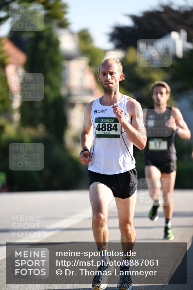 01.09.2024 - BARMER Alsterlauf Dr. Thomas Lammeyer http://msf.ph/oto/6887061 01.09.2024 09:18:12 Laufen 35, 4884 meine-sportfotos.de