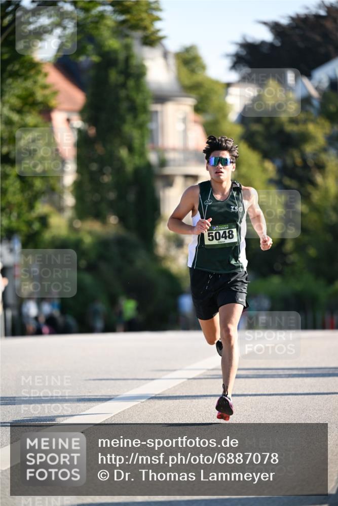 01.09.2024 - BARMER Alsterlauf Dr. Thomas Lammeyer http://msf.ph/oto/6887078 01.09.2024 09:18:19 Laufen 5048 meine-sportfotos.de