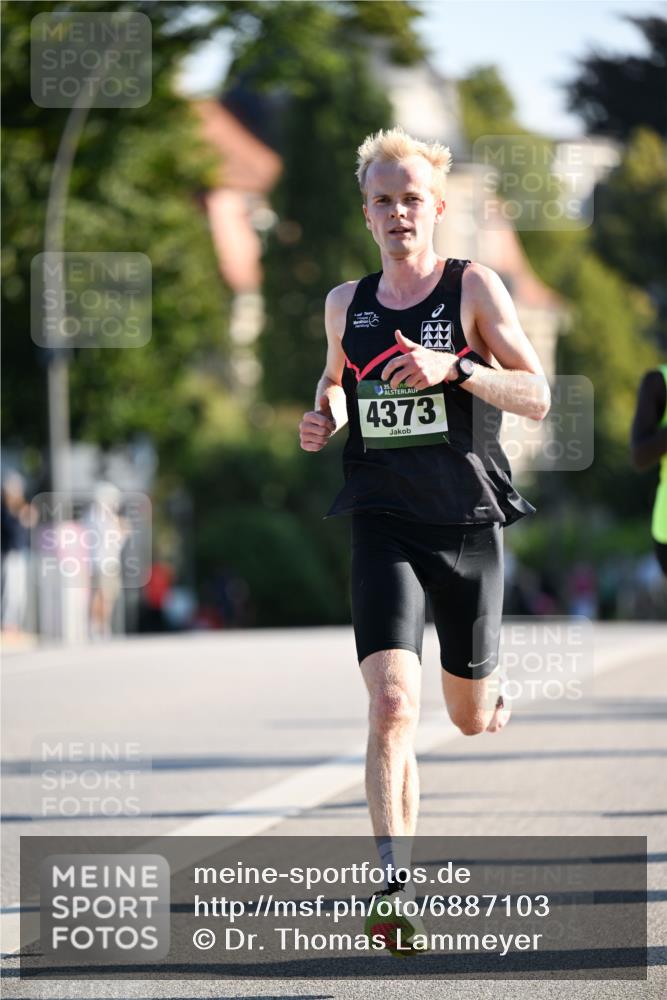 01.09.2024 - BARMER Alsterlauf Dr. Thomas Lammeyer http://msf.ph/oto/6887103 01.09.2024 09:18:23 Laufen 4373 meine-sportfotos.de