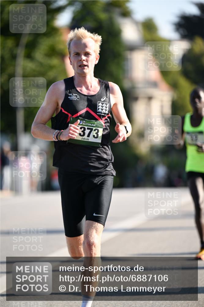 01.09.2024 - BARMER Alsterlauf Dr. Thomas Lammeyer http://msf.ph/oto/6887106 01.09.2024 09:18:24 Laufen 35, 373 meine-sportfotos.de