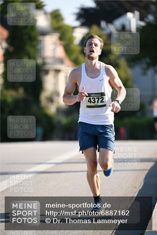 01.09.2024 - BARMER Alsterlauf Dr. Thomas Lammeyer http://msf.ph/oto/6887162 01.09.2024 09:18:41 Laufen 4372 meine-sportfotos.de