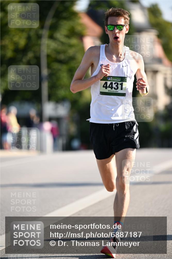 01.09.2024 - BARMER Alsterlauf Dr. Thomas Lammeyer http://msf.ph/oto/6887187 01.09.2024 09:18:48 Laufen 35, 4431 meine-sportfotos.de