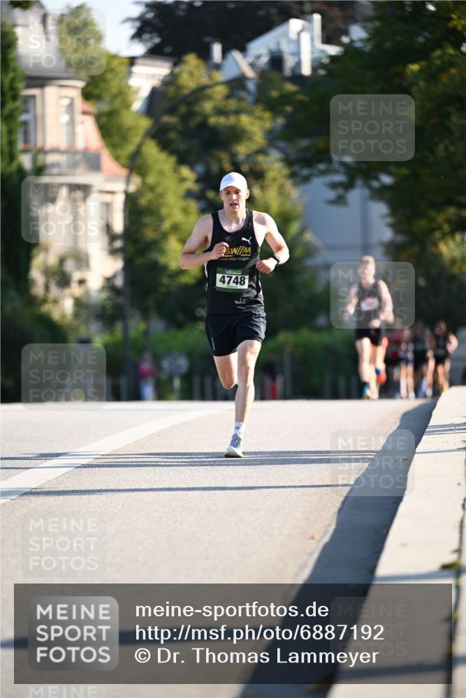 01.09.2024 - BARMER Alsterlauf Dr. Thomas Lammeyer http://msf.ph/oto/6887192 01.09.2024 09:18:55 Laufen 4748 meine-sportfotos.de